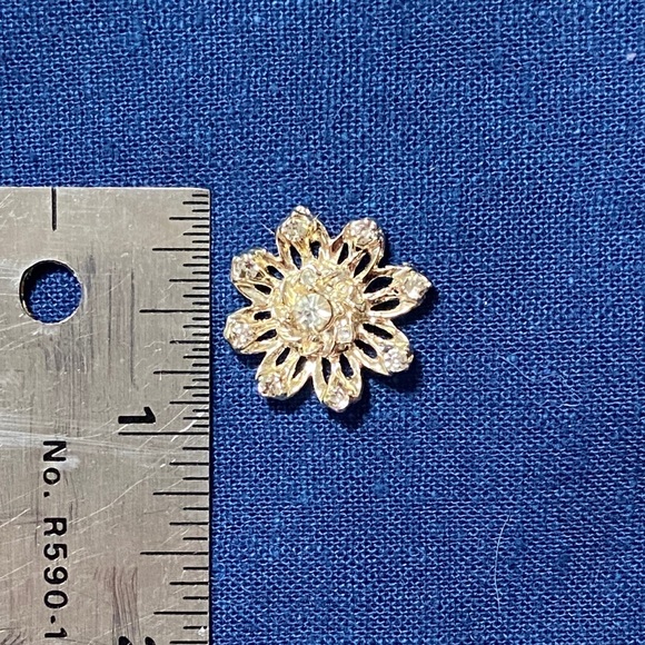 Vintage Diamonte Flower Pins Bundle - Picture 3 of 5